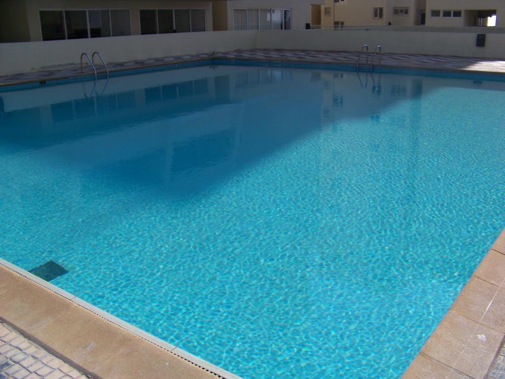 Apartamentos Varandas Da Rocha ปอร์ติเมา ภายนอก รูปภาพ