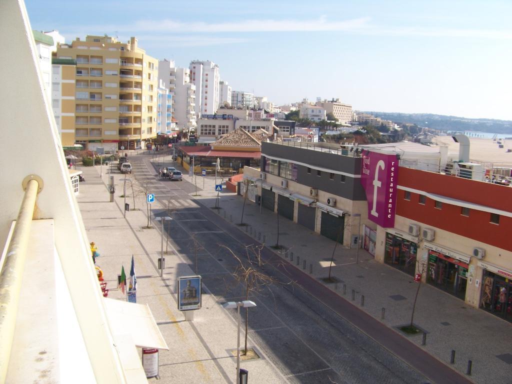 Apartamentos Varandas Da Rocha ปอร์ติเมา ภายนอก รูปภาพ
