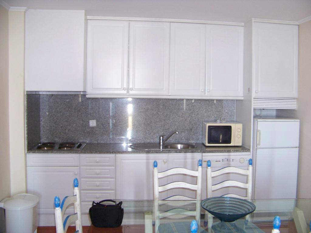 Apartamentos Varandas Da Rocha ปอร์ติเมา ภายนอก รูปภาพ