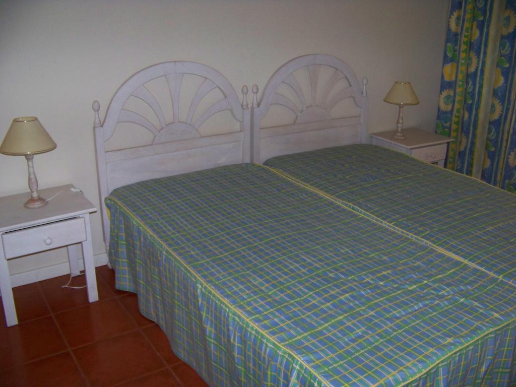 Apartamentos Varandas Da Rocha ปอร์ติเมา ห้อง รูปภาพ