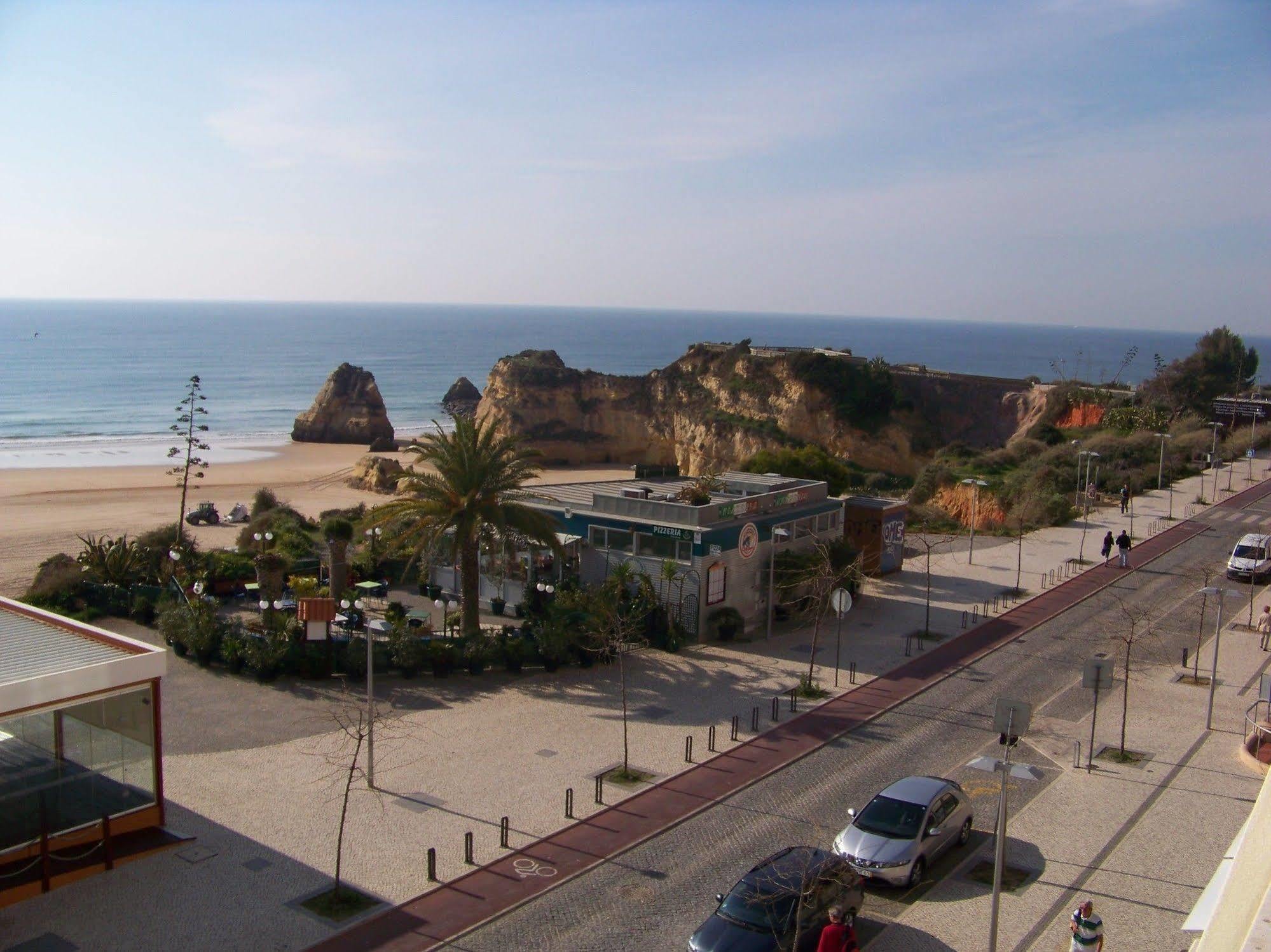Apartamentos Varandas Da Rocha ปอร์ติเมา ภายนอก รูปภาพ